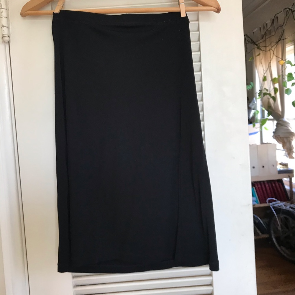 DKNY black skirt P